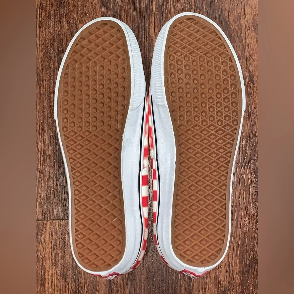 Vans - Picture 10 of 10